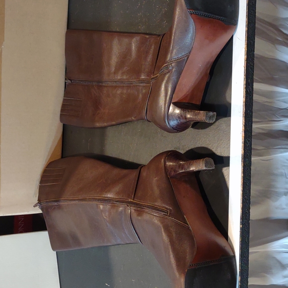 Casual Corner Brown Women Heeled Boots Size 8 - Picture 4 of 9